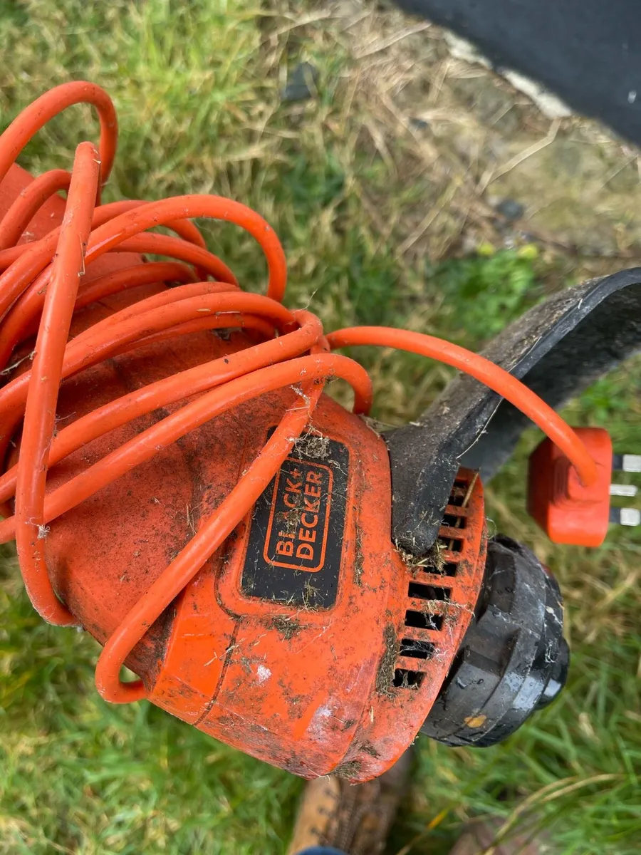 Black and decker electric strimmer - Image 2