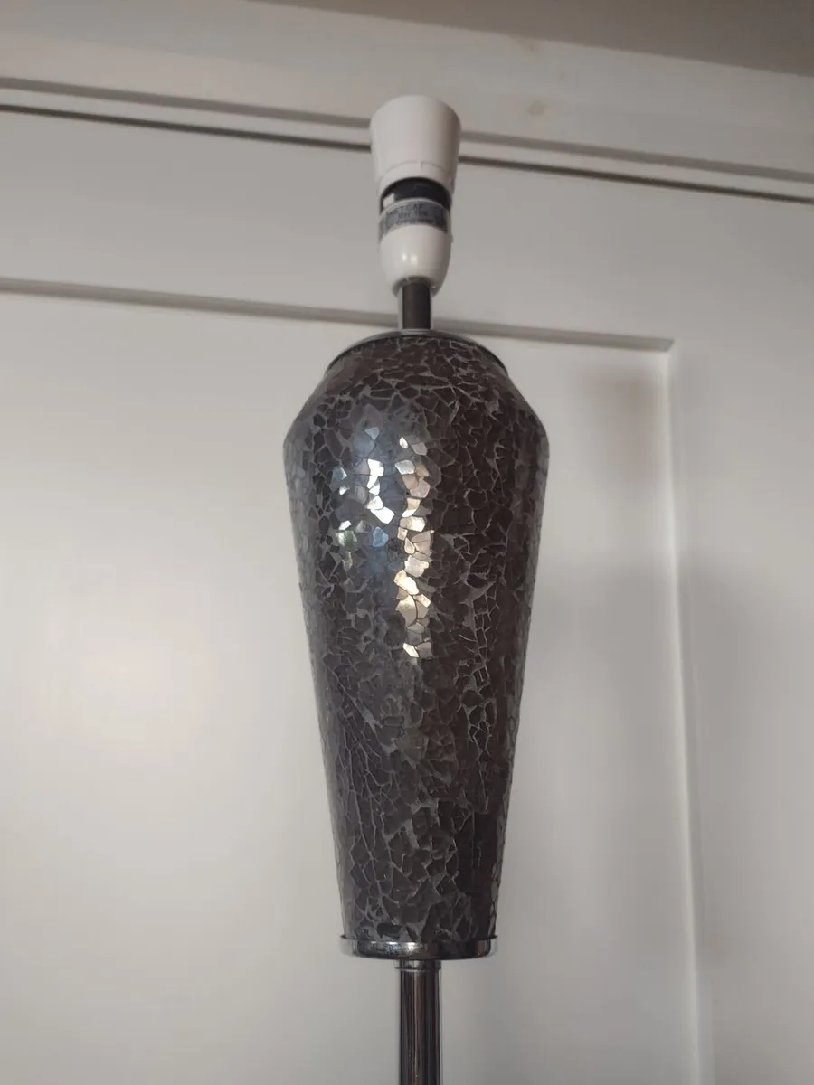 Heavy chrome floor lamp - Image 2