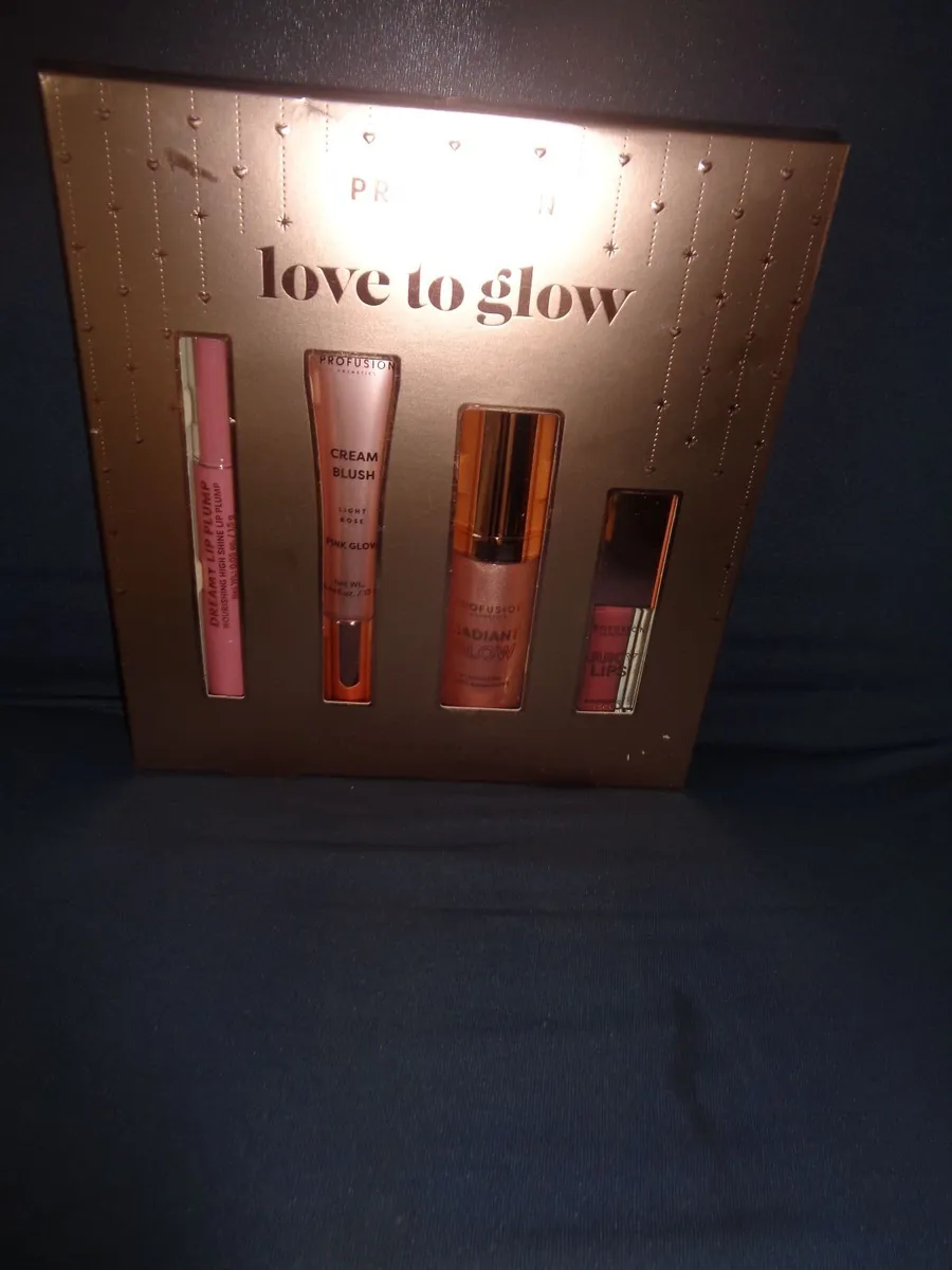 Profusion Love to Glow Beauty Set for Sale - Image 2