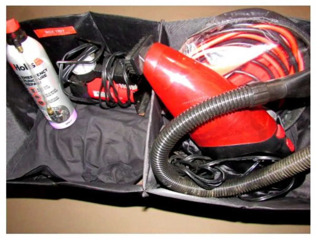 Car Kit (Pump, Jump Leads, Vacuum) PLUS - Image 2