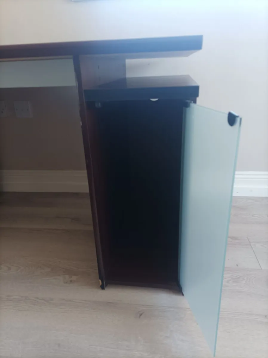 Office Desk - Image 4