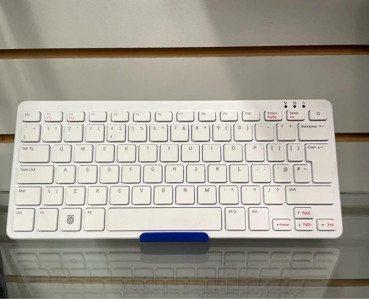 Raspberry Pi 500 - Image 2