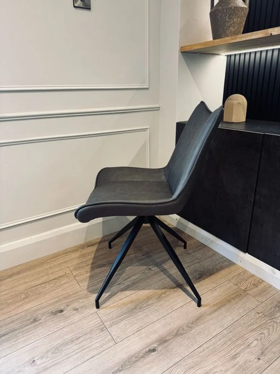 8 Dining chairs - Image 2