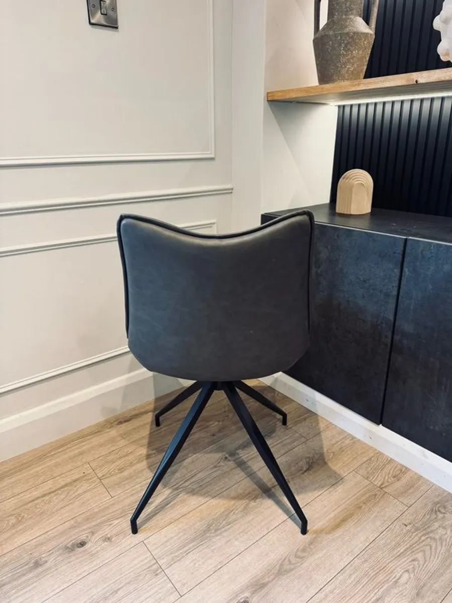 8 Dining chairs - Image 3