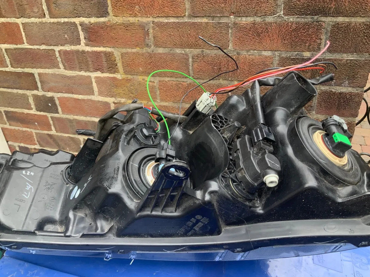 Qashqai N/S headlight - Image 2