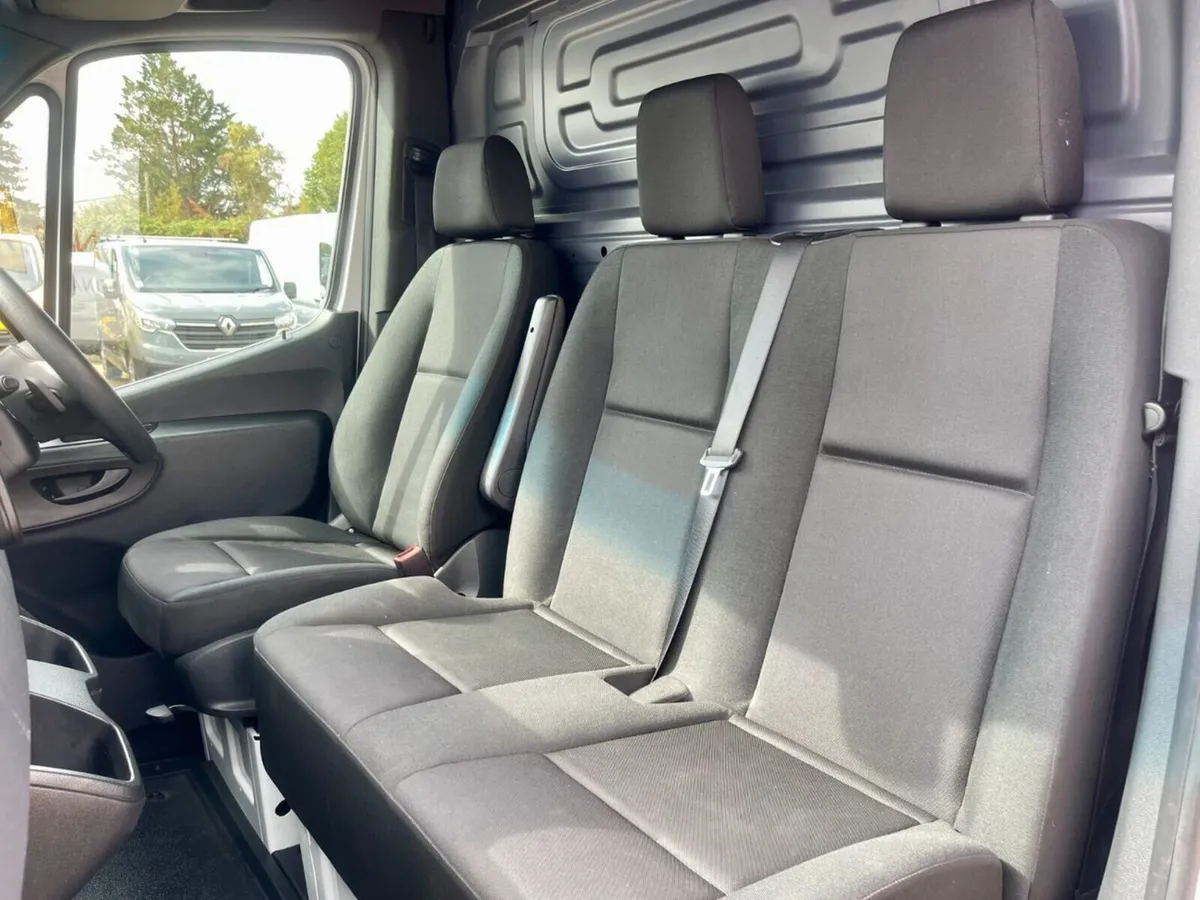 2023 Mercedes-Benz Sprinter High Roof Panel Van - Image 4