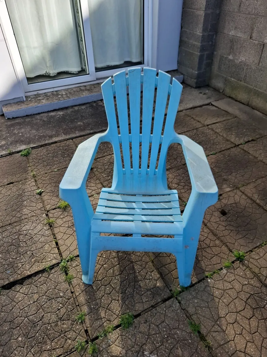 Picnic Table - Image 3