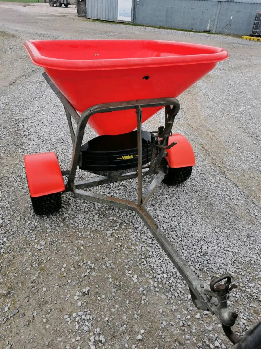 Fertiliser spreader - Image 3