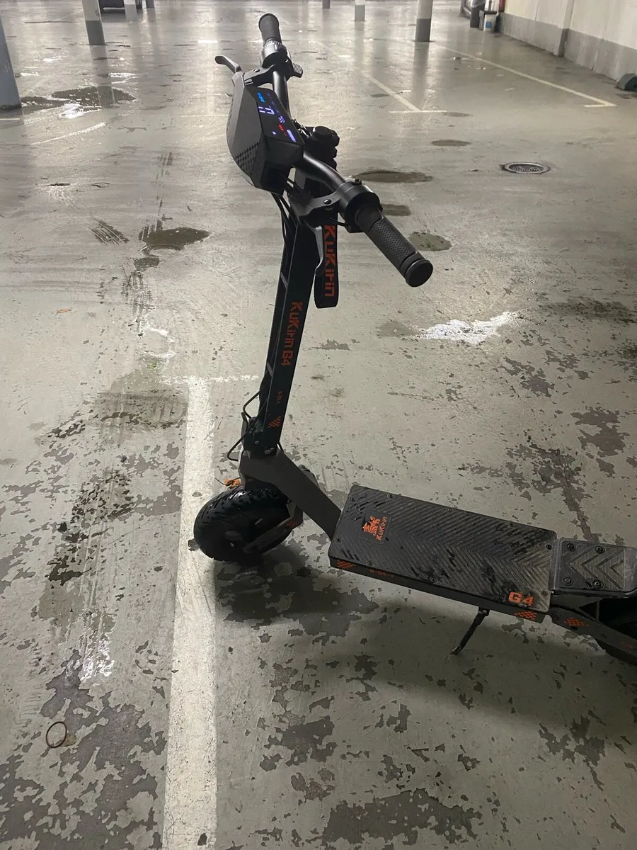 G4 electric scooter - Image 2