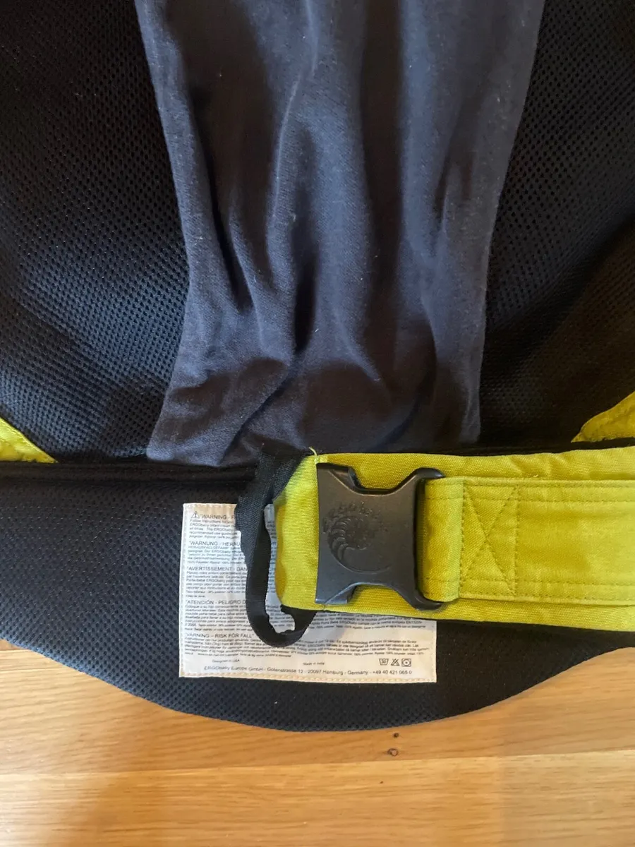 Ergobaby carrier - Image 4