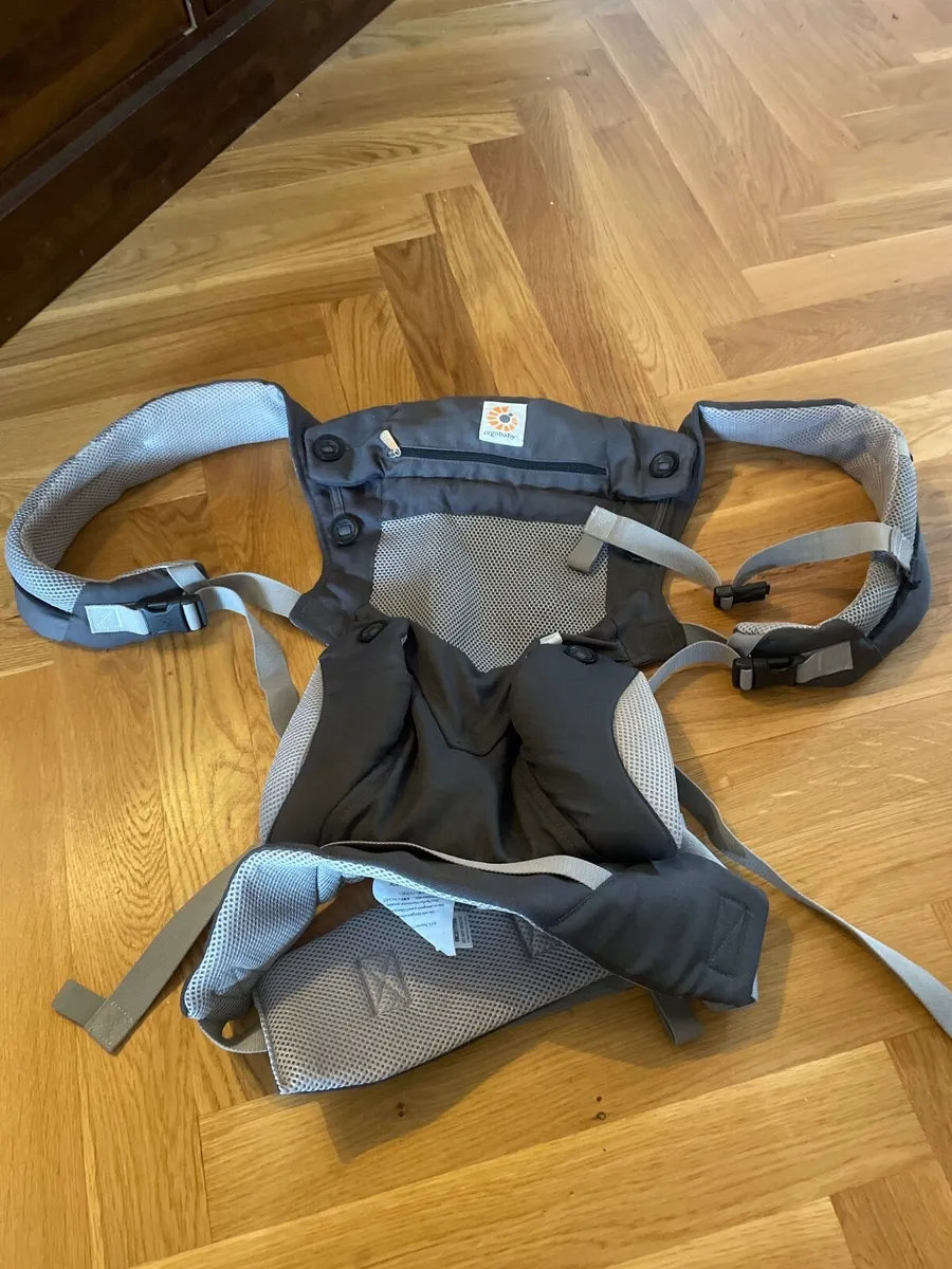 Ergobaby carrier - Image 1