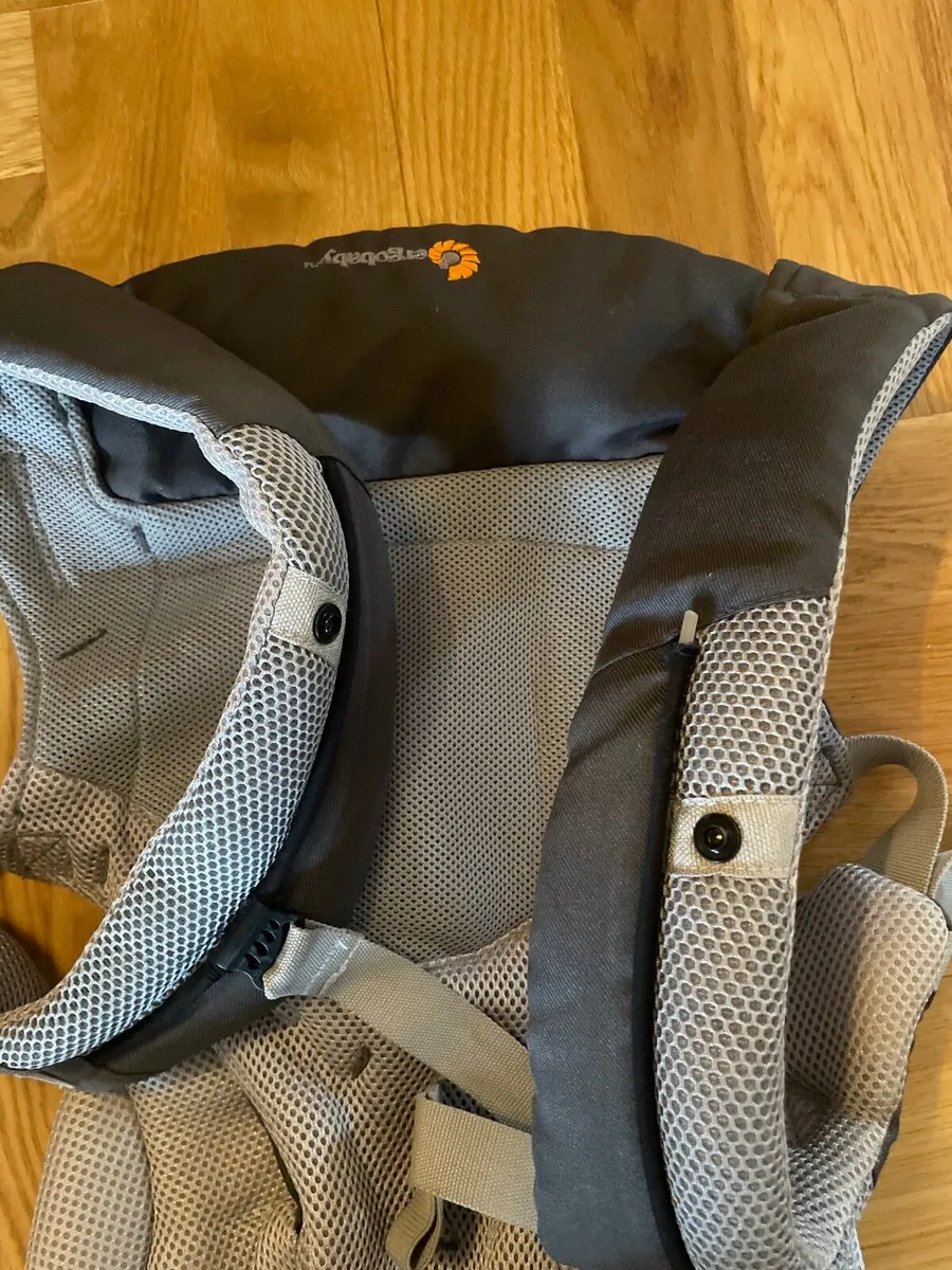 Ergobaby carrier - Image 3