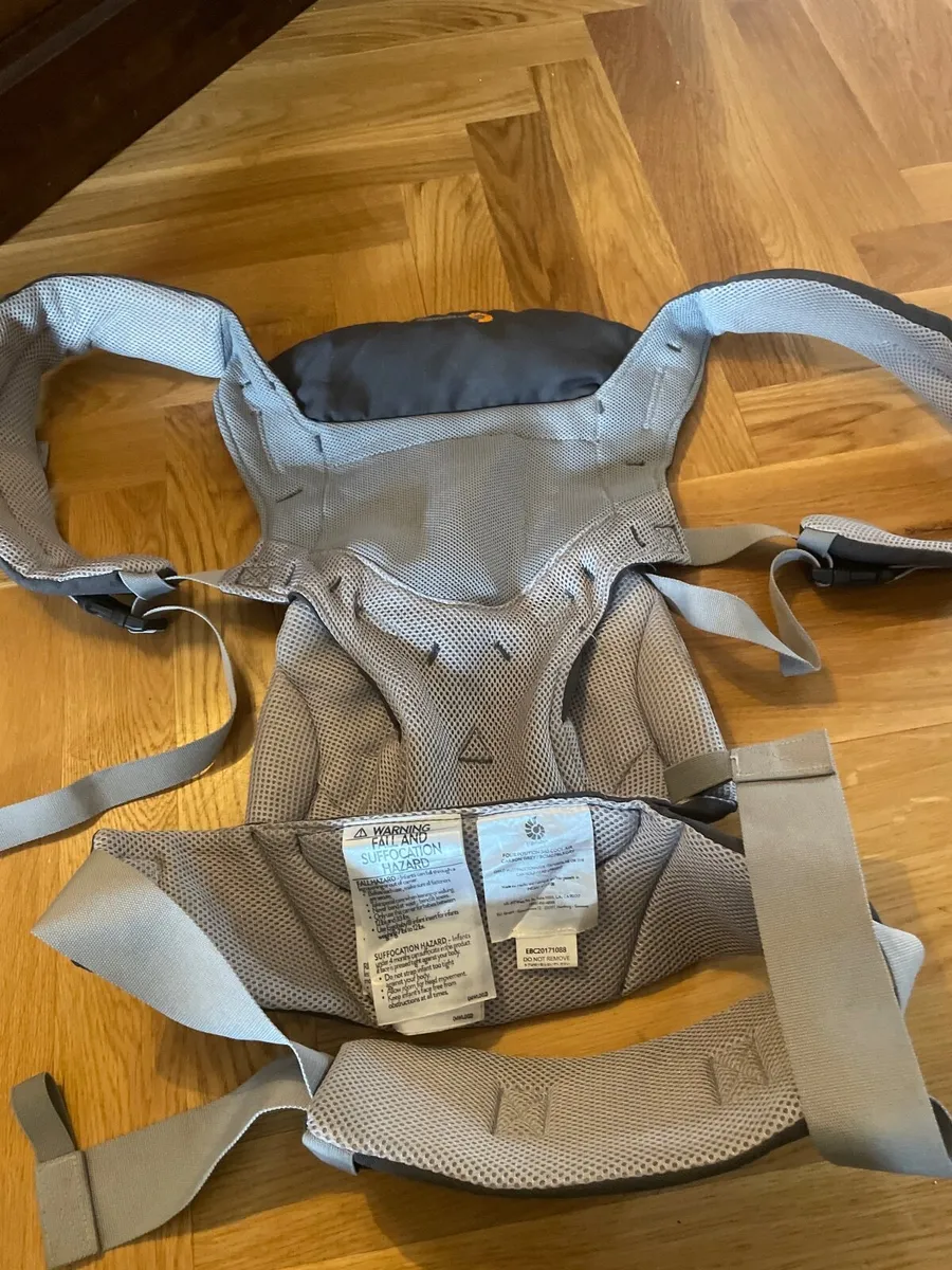 Ergobaby carrier - Image 2