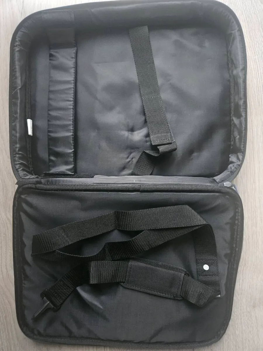 New Laptop bag 17.3 inch - Image 2