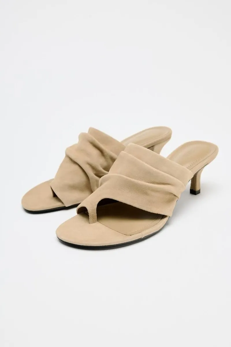 Suede Sandals With Heel Size Uk 2 23 Cm - Image 3