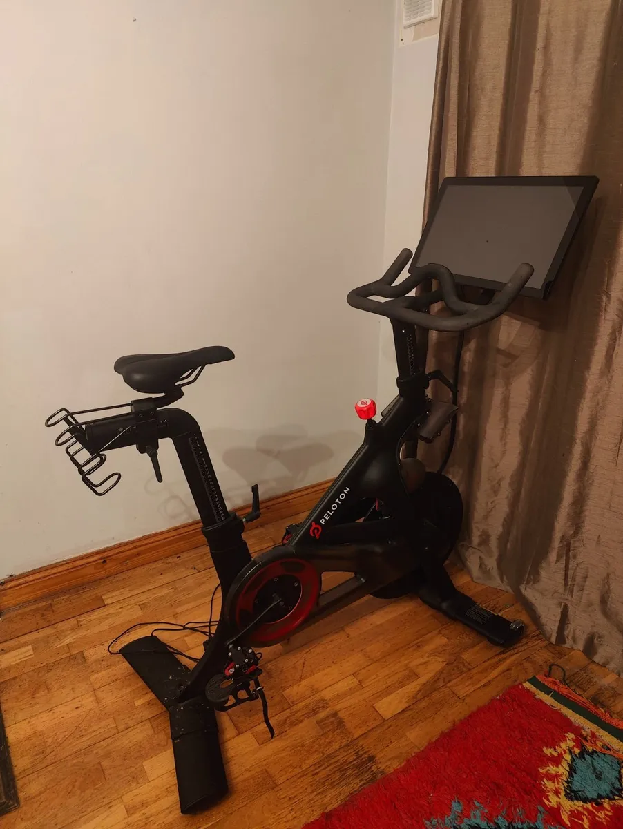 Peloton exercise bike - Image 2