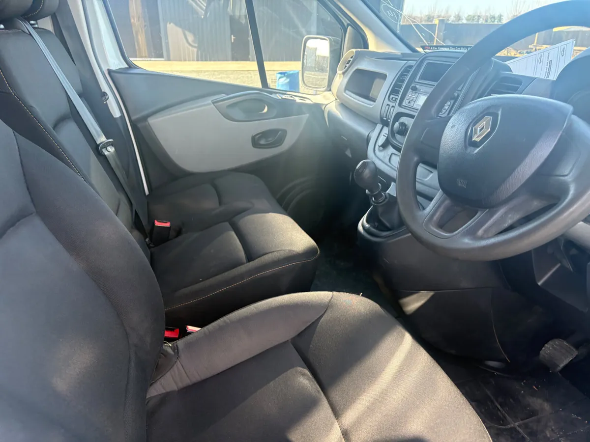 2017 Renault Traffic 1.6d - Image 4