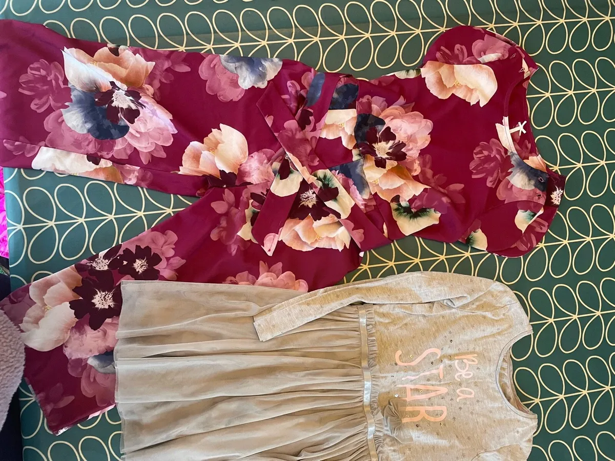 Girls Clothes age 9-10 - Image 4