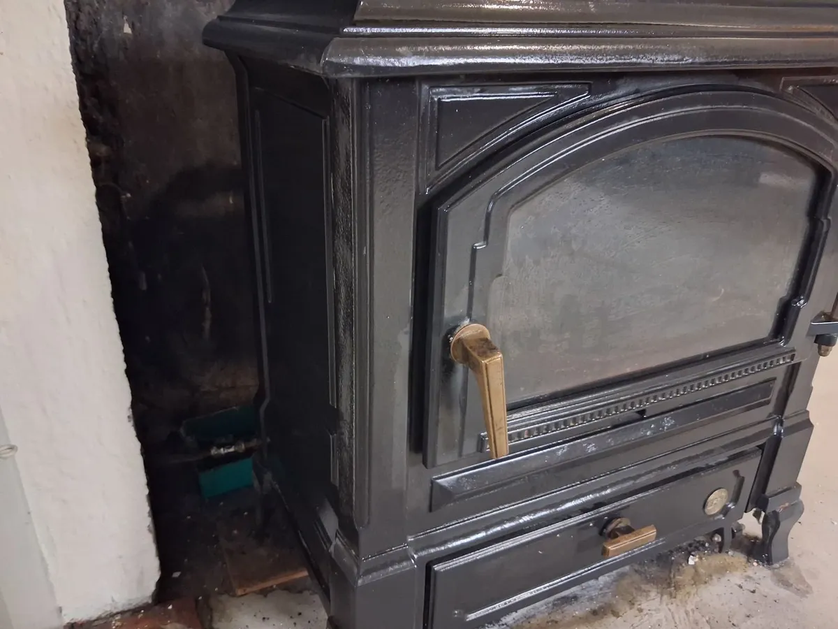 Oil Burning Stove - Image 4
