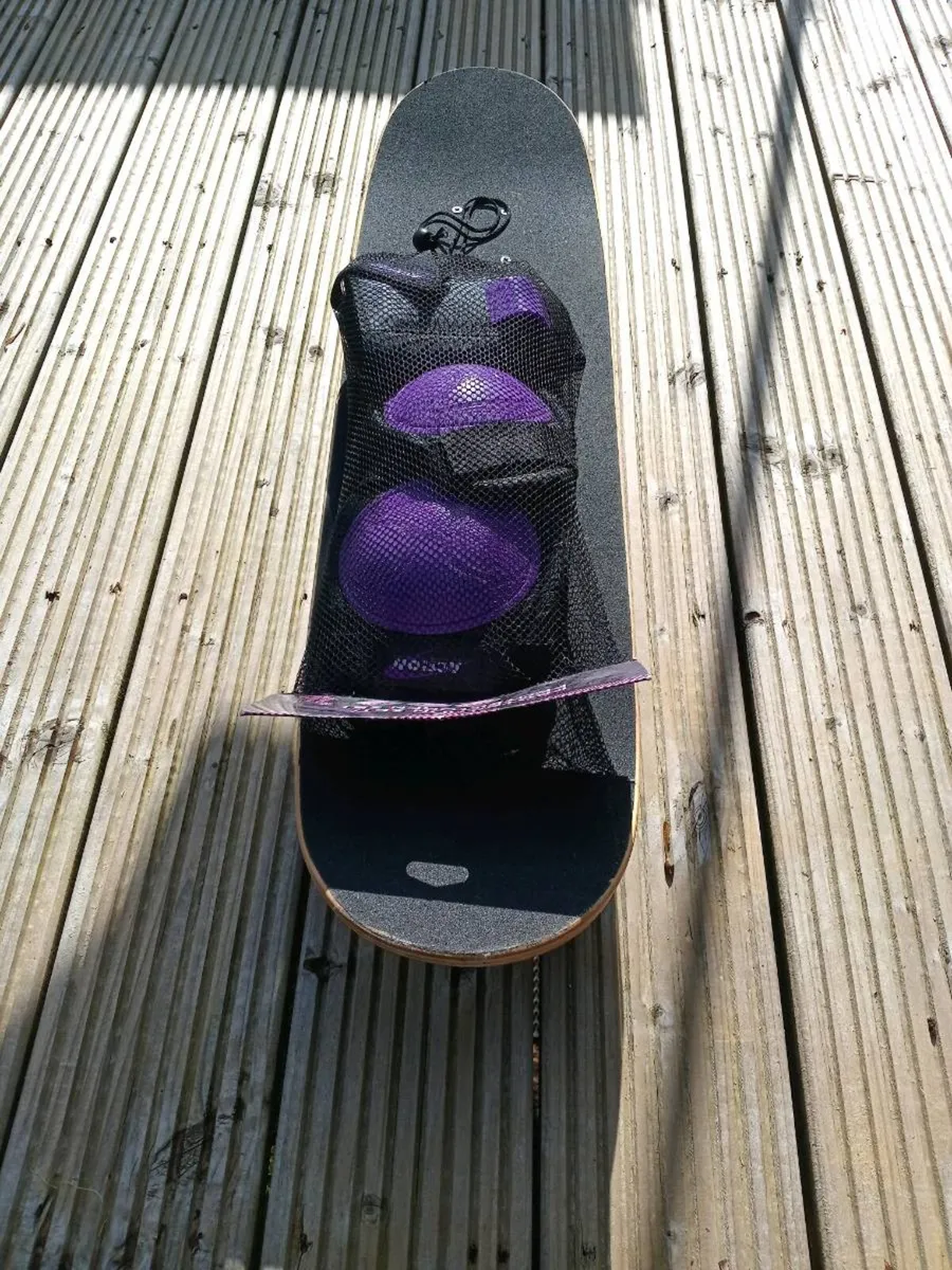 Skateboard - Image 1