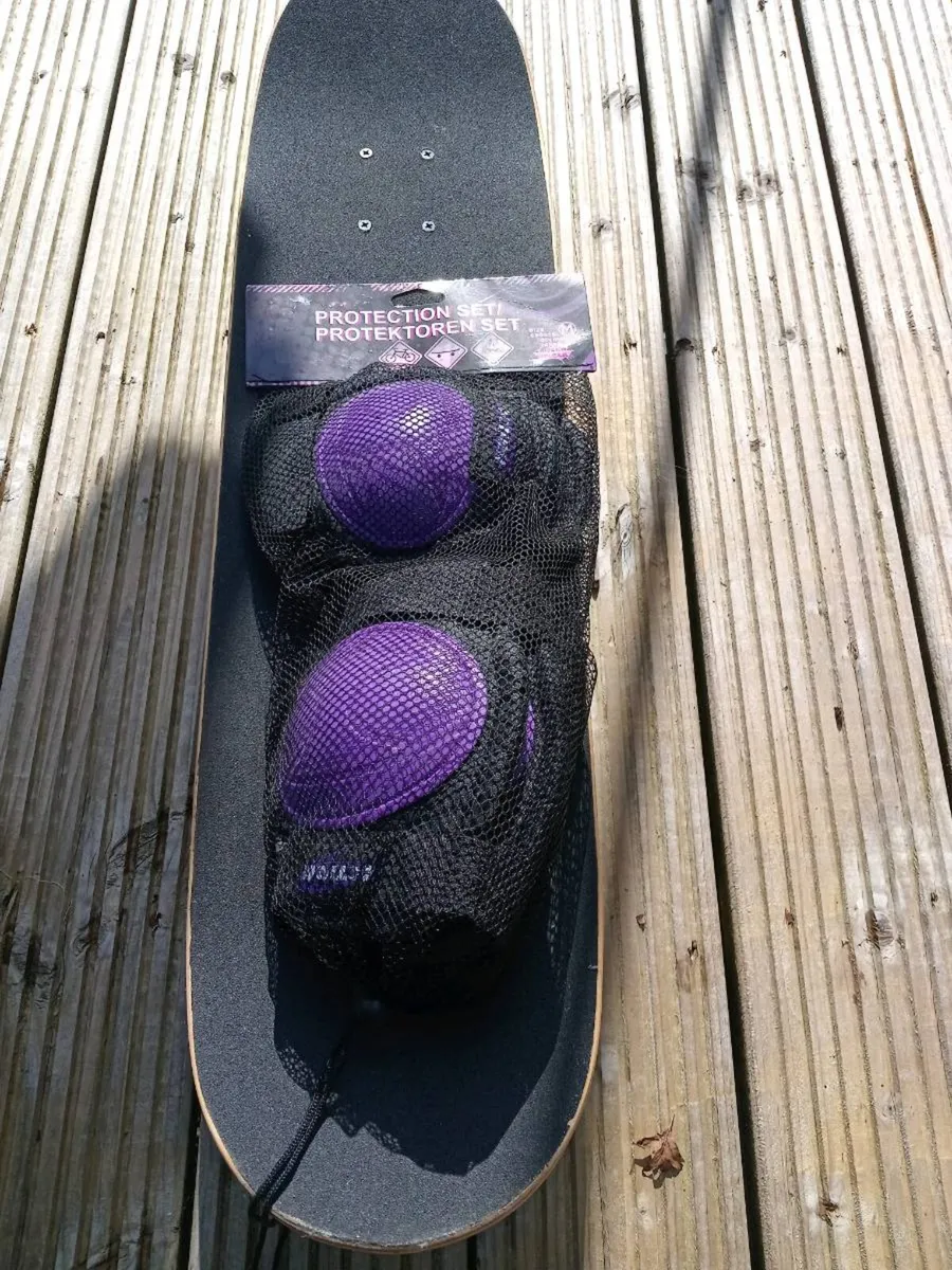 Skateboard - Image 4