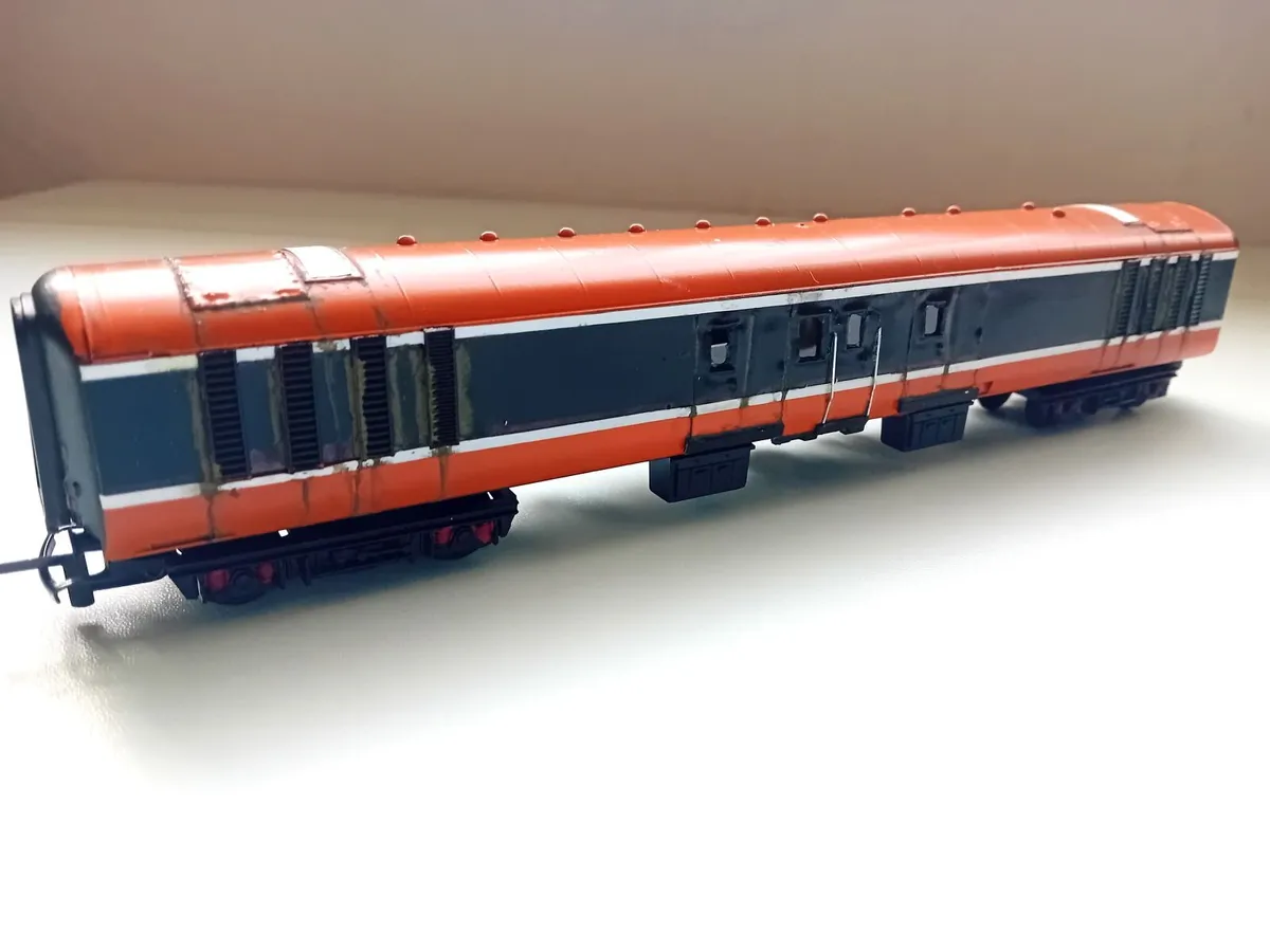 MODEL RAILWAY  IRISH  MK 2  GENERATER VAN - Image 2