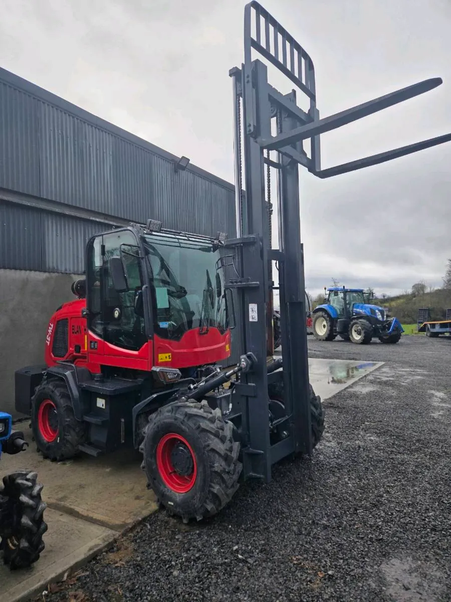 Blanche forklift - Image 1