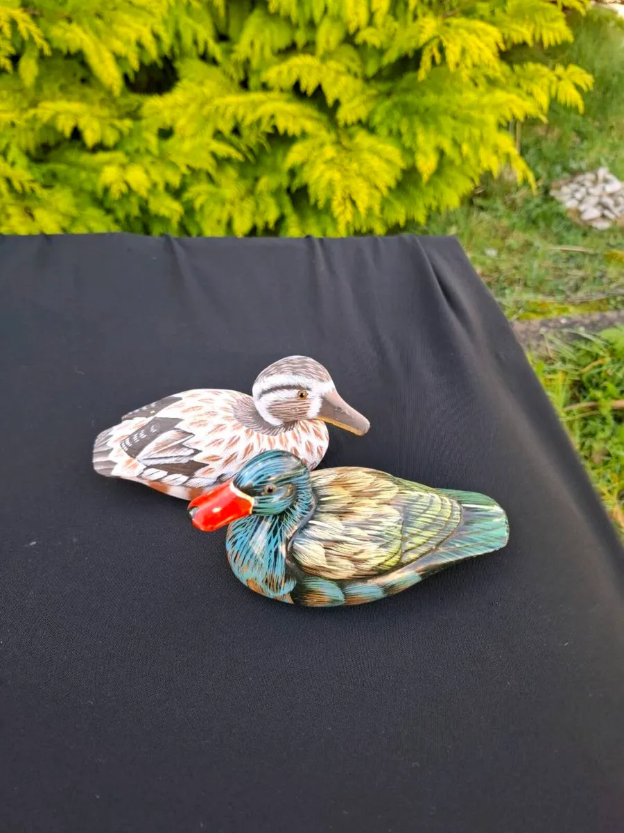 Lot of 2 duck statues