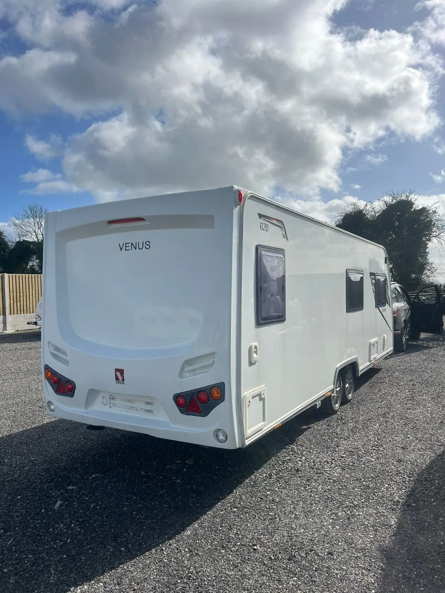 2018 Lunar 6 Berth Fixed Bed Caravan For Sale - Image 4