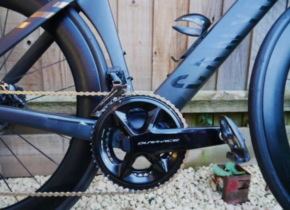 2023 Canyon Aeroad CFR Dura-Ace Di2 - Image 2