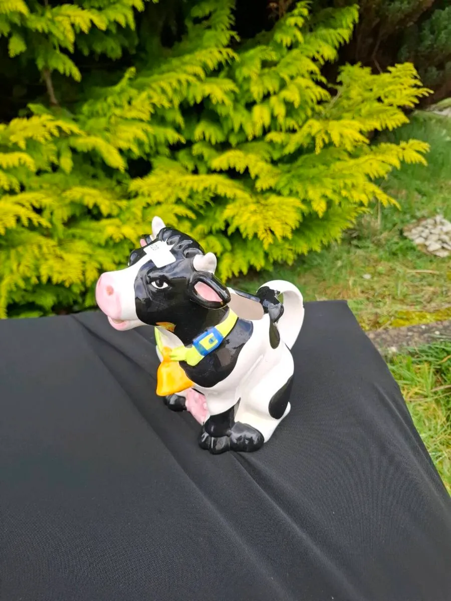 Cow pitcher postage possible - Image 1