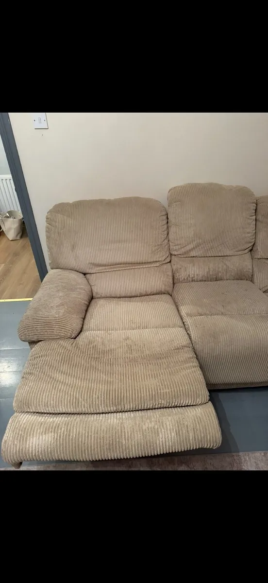 CAN BE DELIVERED Recliner sofa for sale - Image 2