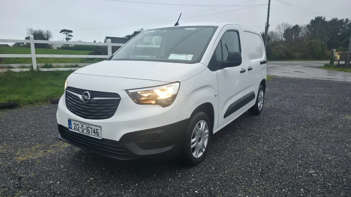 Opel Combo 2021 - Image 2