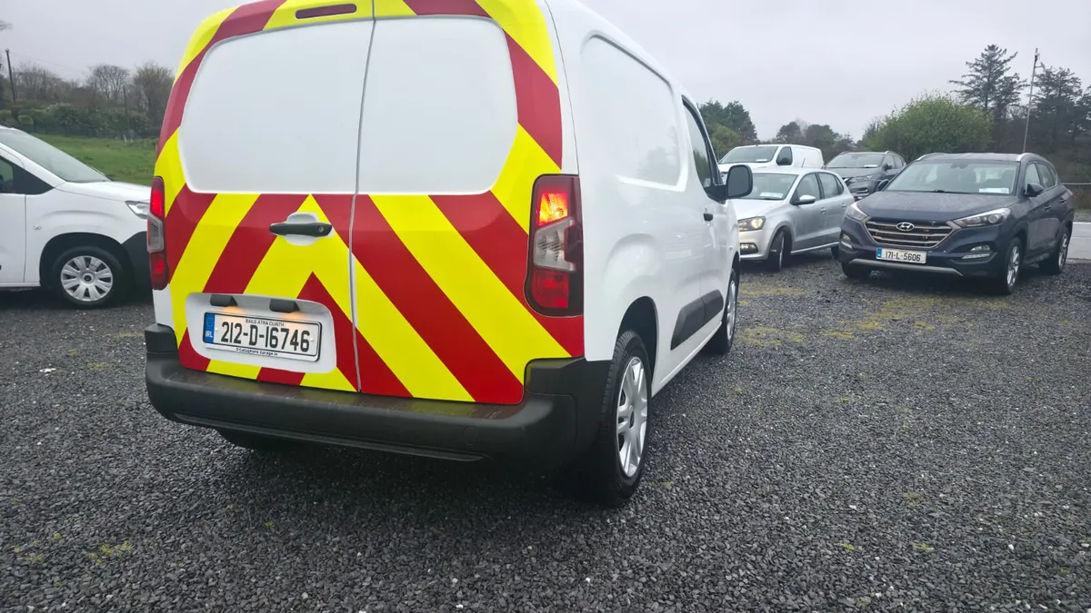 Opel Combo 2021 - Image 3