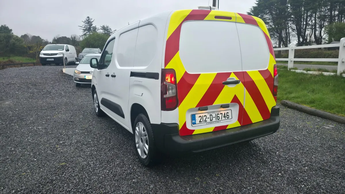 Opel Combo 2021 - Image 4