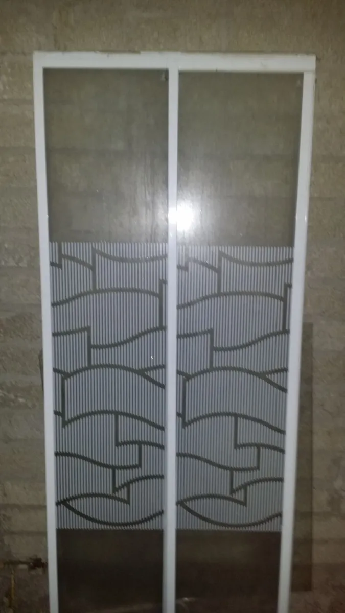 Bi Slide shower doors - Image 3