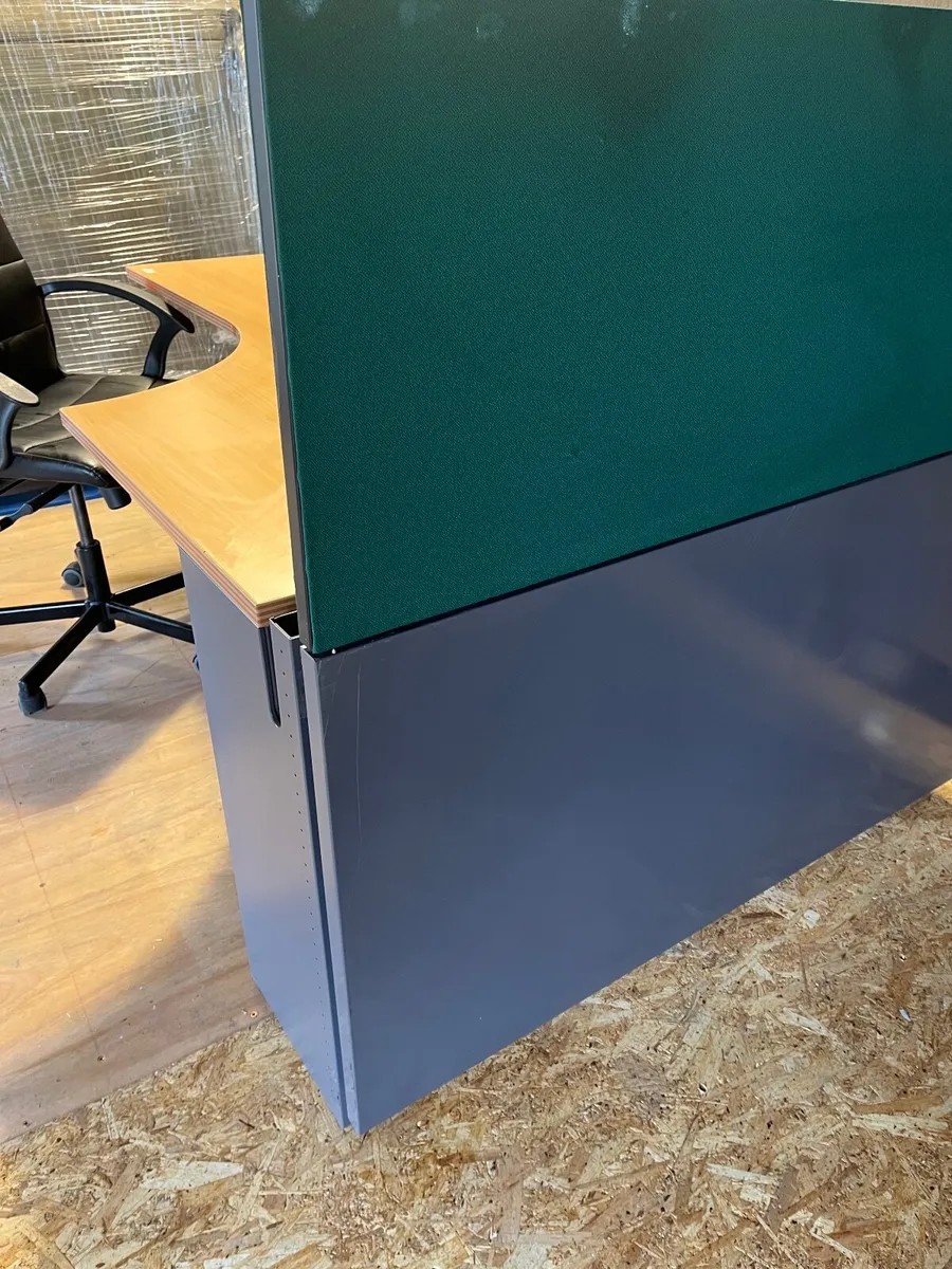 Office desks - Image 4