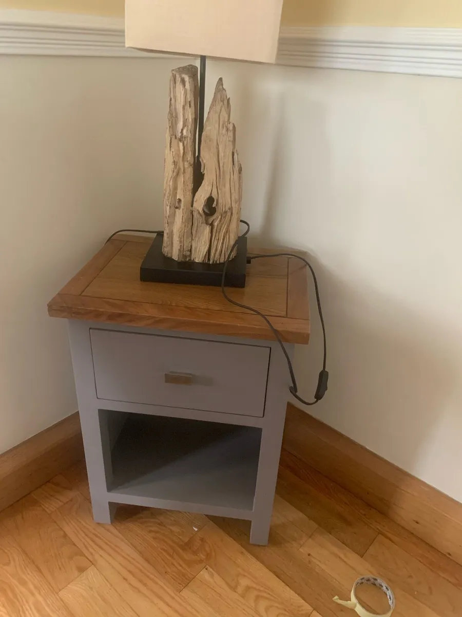 Tv unit and matching side table - Image 2