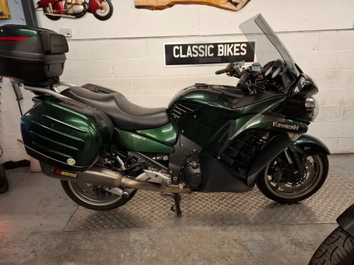 Kawasaki GTR1400 2011 - Image 1
