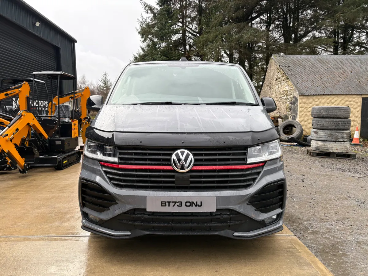 Volkswagen sportline ONLY 4,700 Miles - Image 3