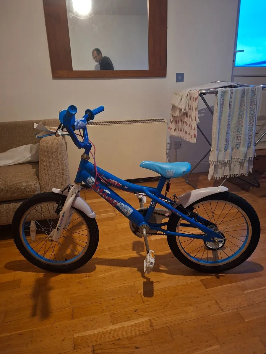 Kids bike size 18 - Image 3