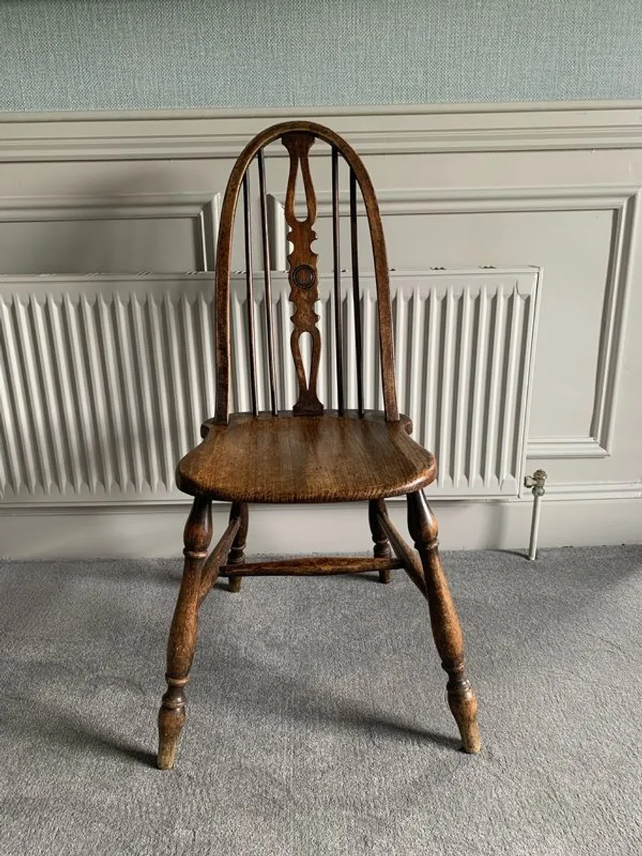 Antique Victorian Windsor Chair. - Image 3