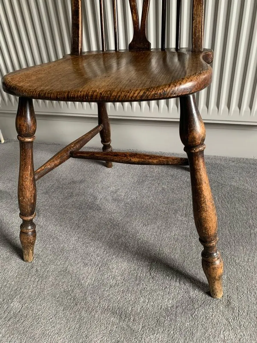 Antique Victorian Windsor Chair. - Image 4
