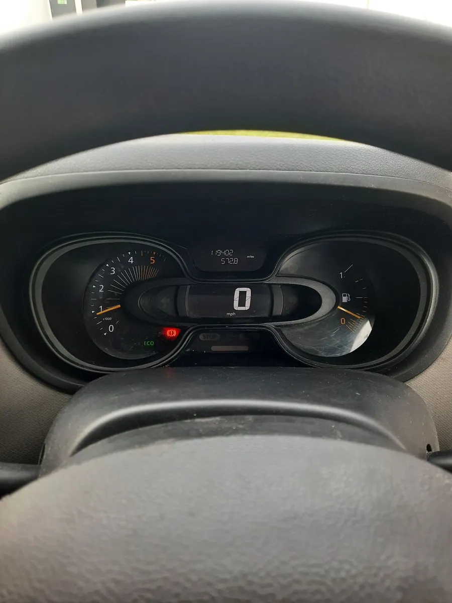 Renault Trafic 2015 - Image 4