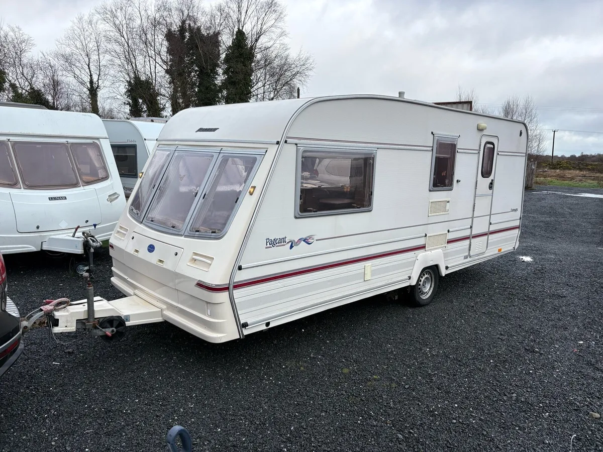 Bailey pageant 4/5 berth caravan for sale - Image 2