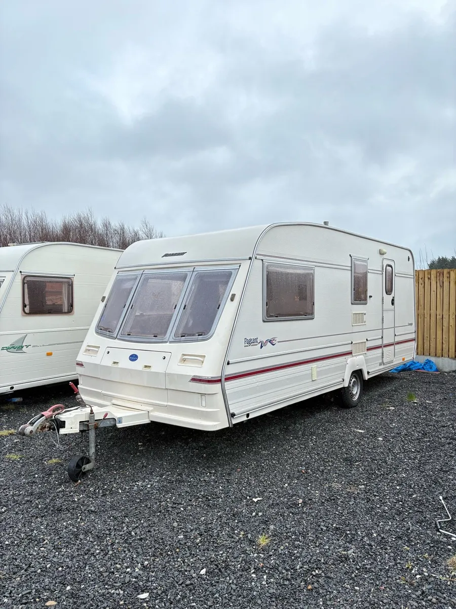 Bailey pageant 4/5 berth caravan for sale - Image 1