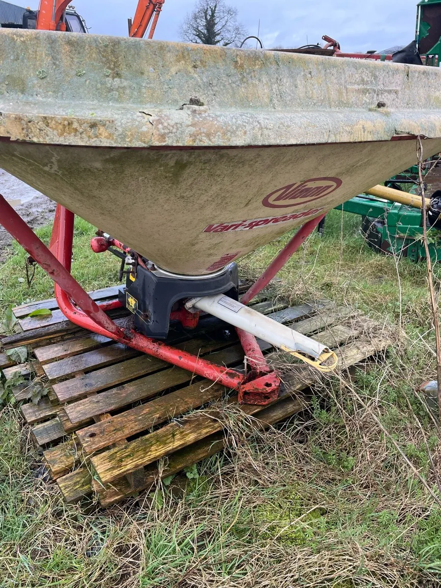 Vicon spreader - Image 1