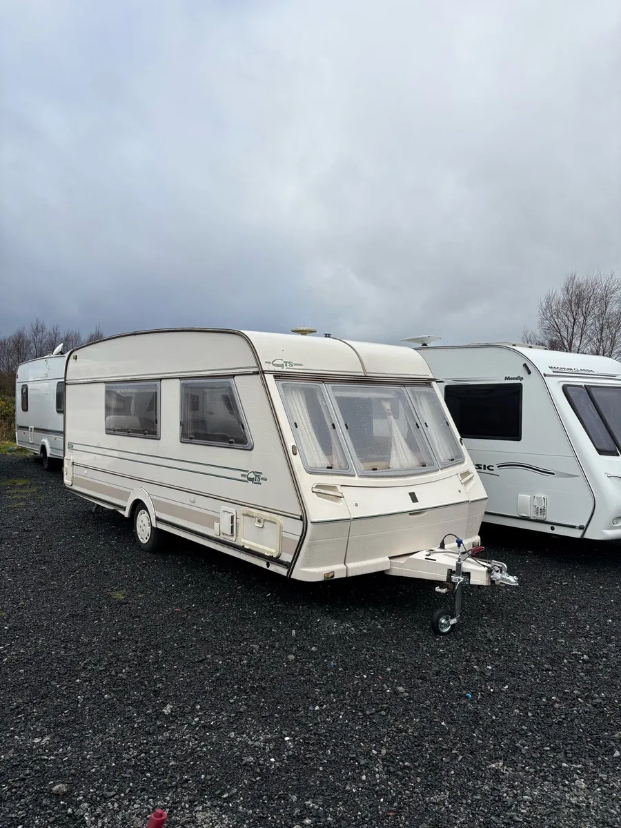 Abbey vogue 4 berth starter caravan for sale - Image 1