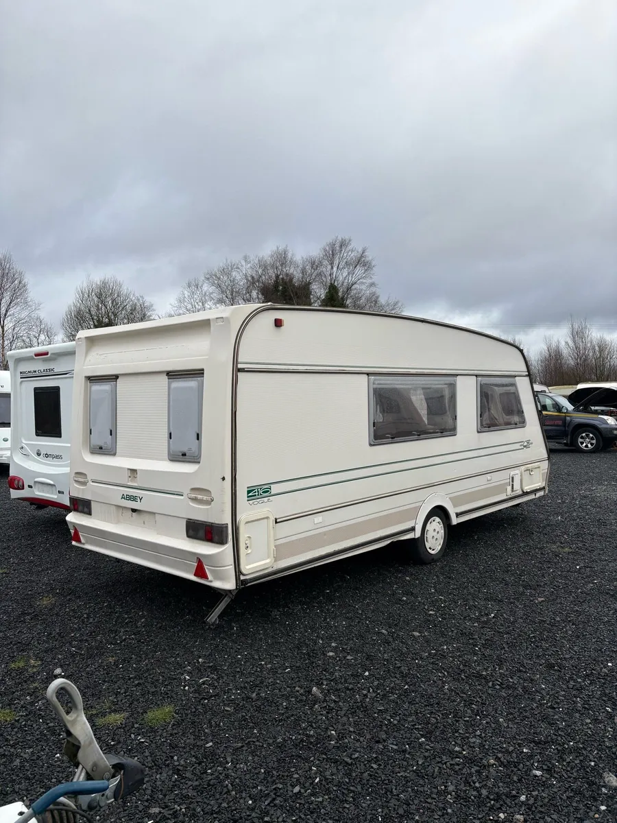 Abbey vogue 4 berth starter caravan for sale - Image 3