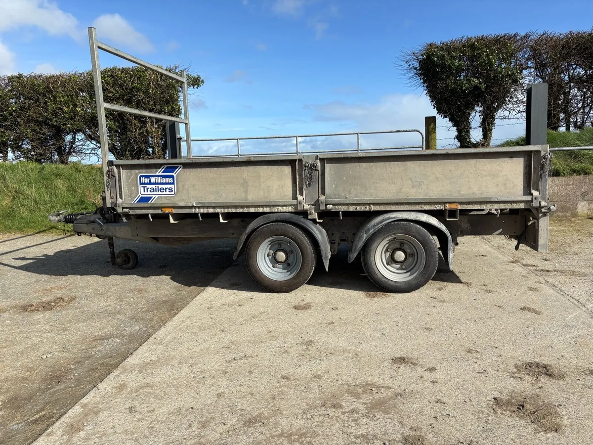 Ifor Williams 10 x 5.6 Dropside Trailer - Image 1